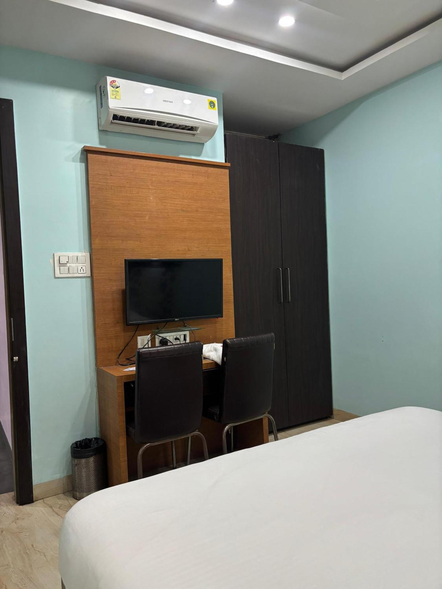 Shiv Chhaya Hotel