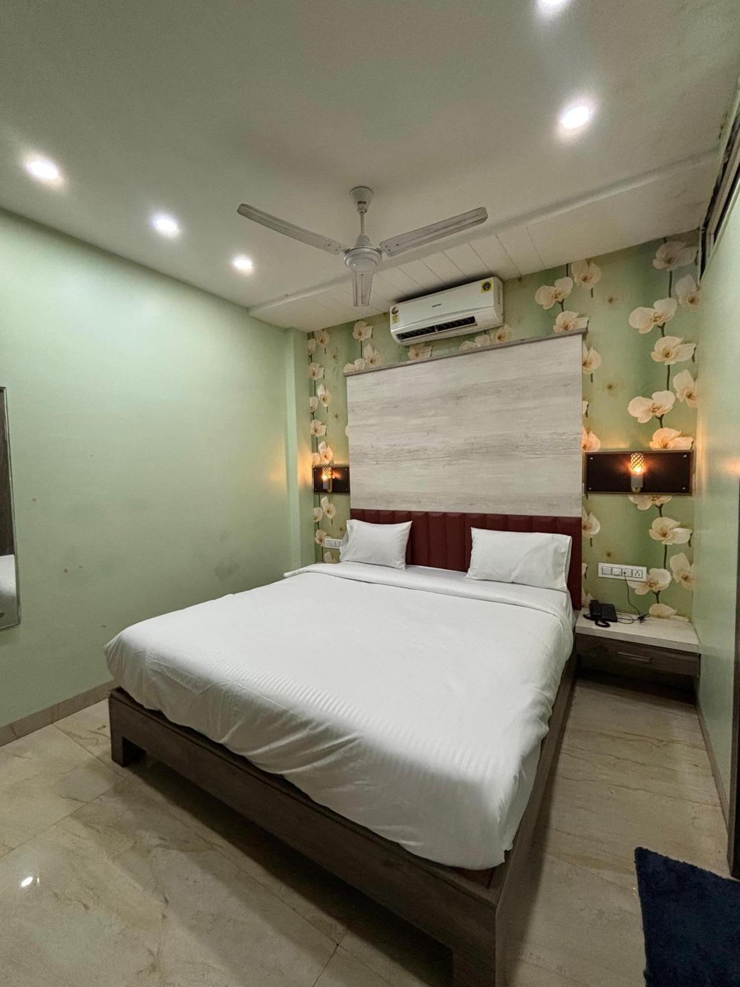 Hotel Shiv Chhaya 3*